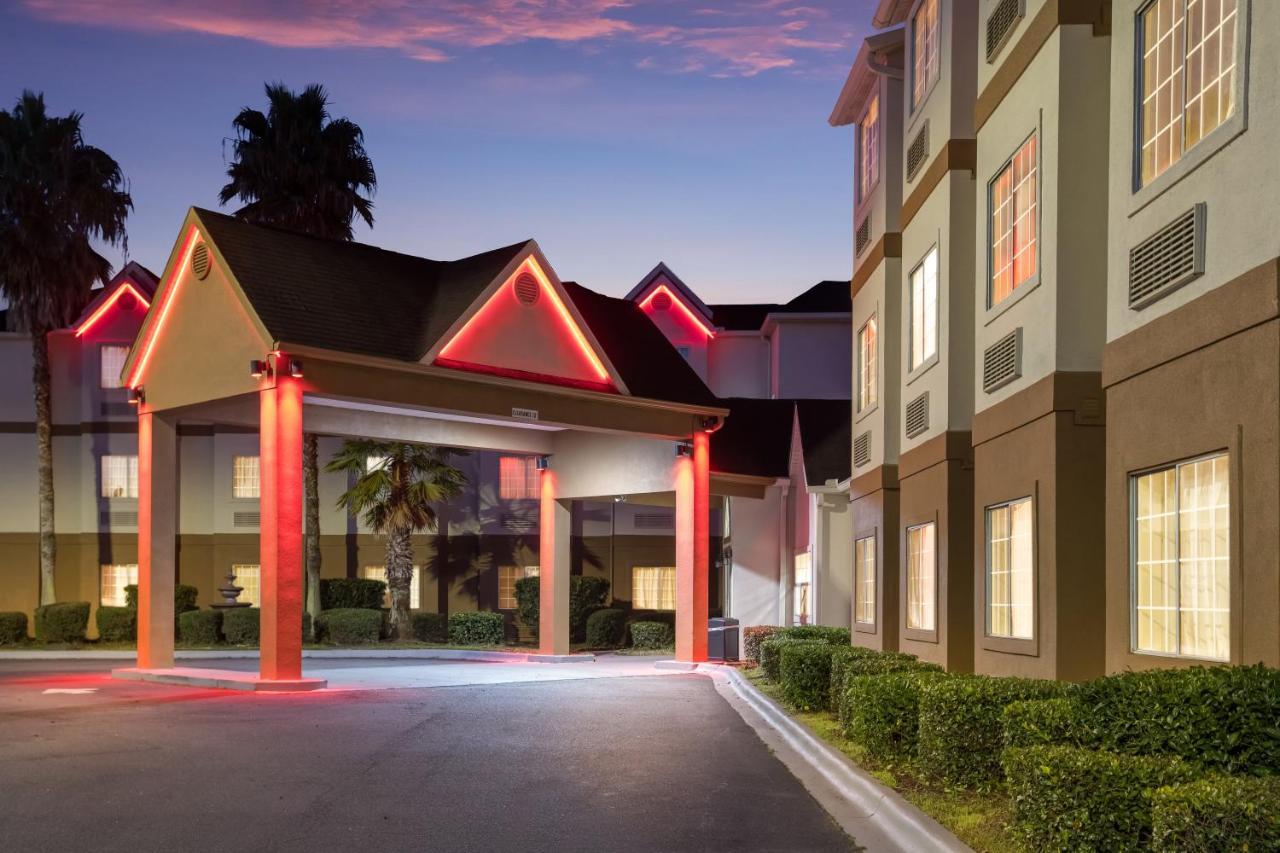 Red Roof Inn Plus+ & Suites Savannah - I-95 Georgetown المظهر الخارجي الصورة