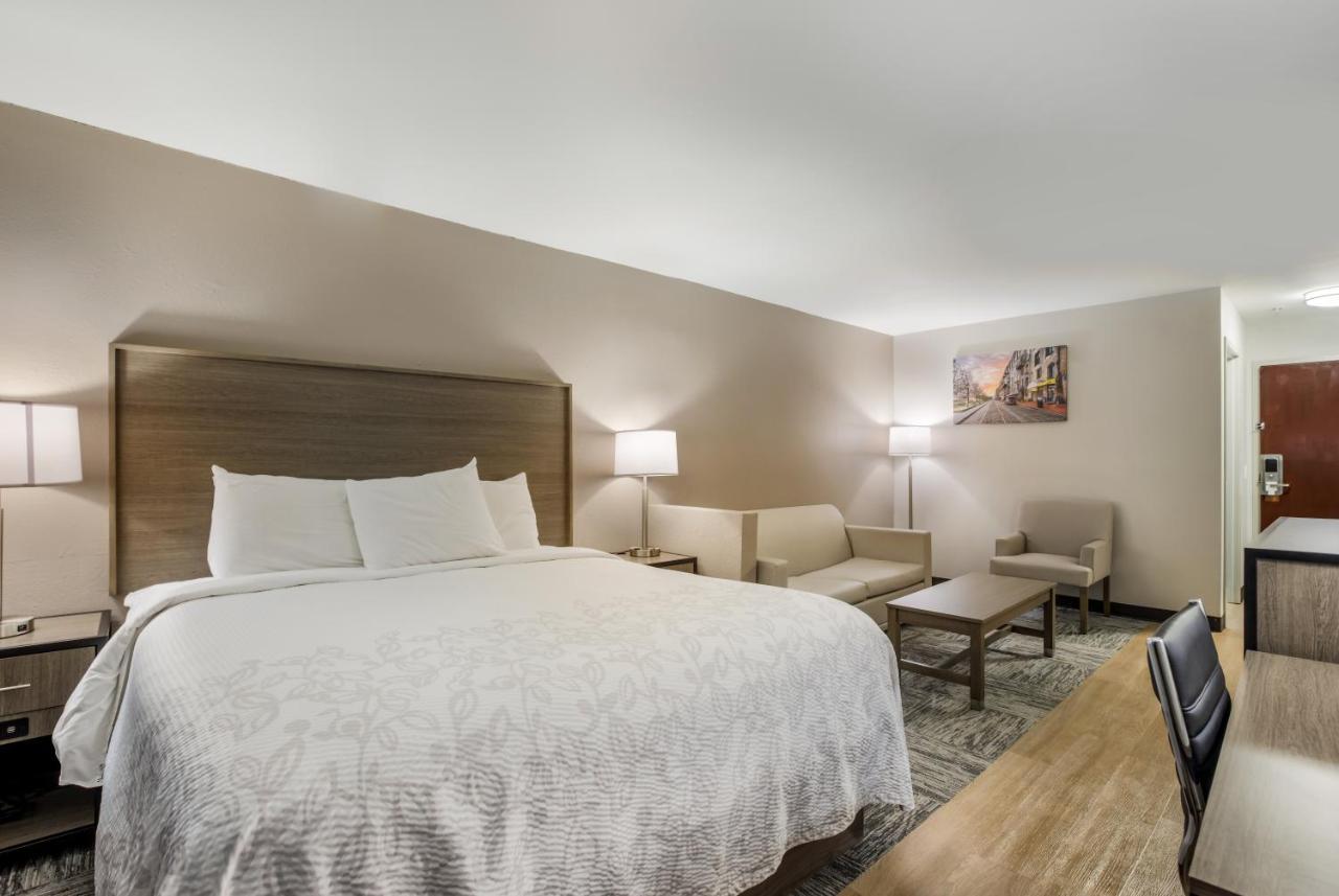 Red Roof Inn Plus+ & Suites Savannah - I-95 Georgetown المظهر الخارجي الصورة