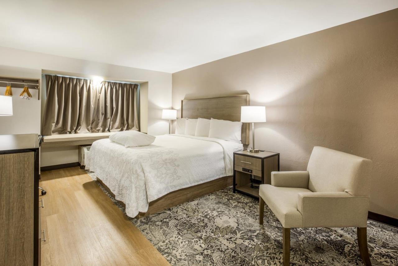 Red Roof Inn Plus+ & Suites Savannah - I-95 Georgetown المظهر الخارجي الصورة