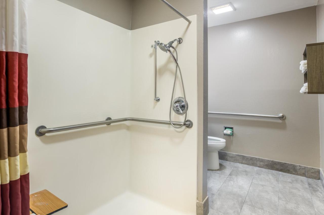 Red Roof Inn Plus+ & Suites Savannah - I-95 Georgetown المظهر الخارجي الصورة