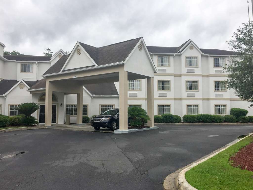 Red Roof Inn Plus+ & Suites Savannah - I-95 Georgetown المظهر الخارجي الصورة