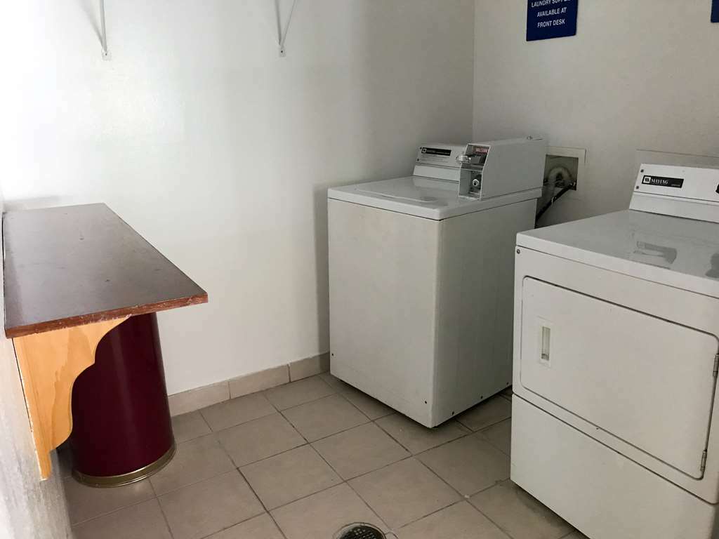 Red Roof Inn Plus+ & Suites Savannah - I-95 Georgetown المرافق الصورة